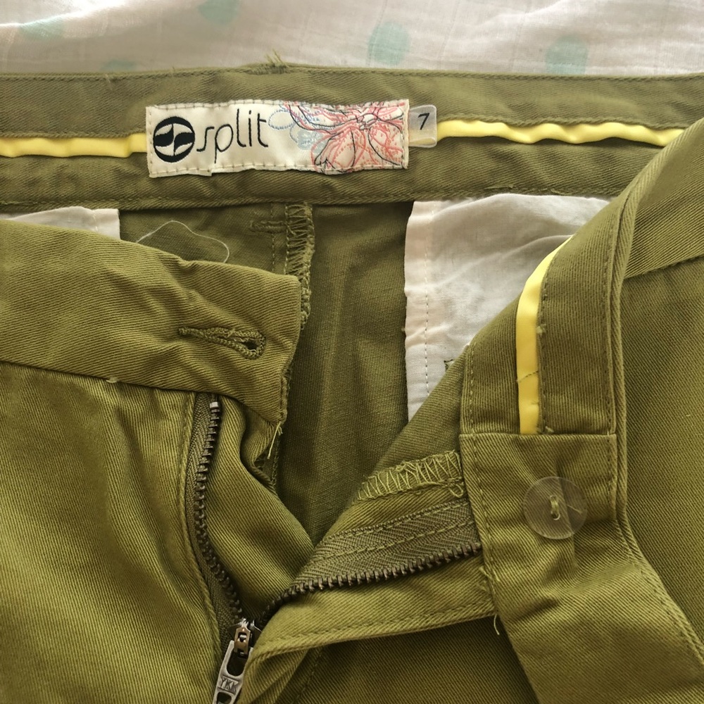 Split cropped Capri - Picture 3 of 4